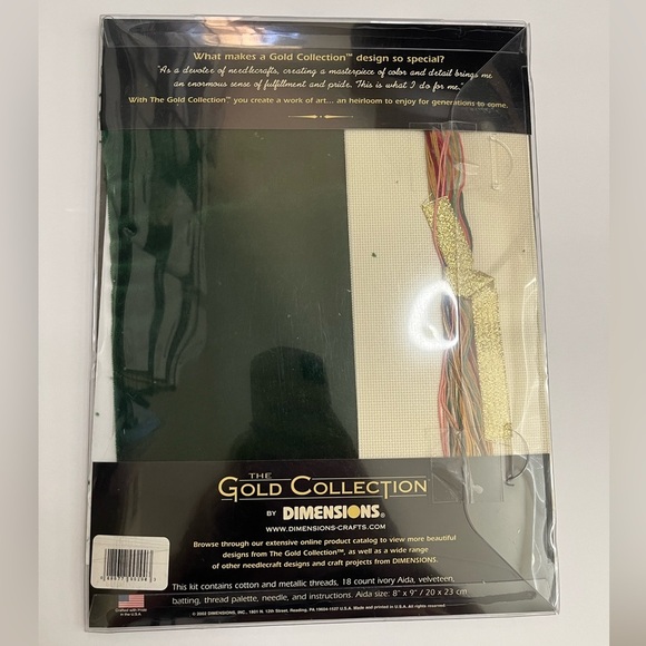 Dimensions Gold Nuggets Counted Cross Stitch Santa and Holly #8679 8x10 - Picture 2 of 4